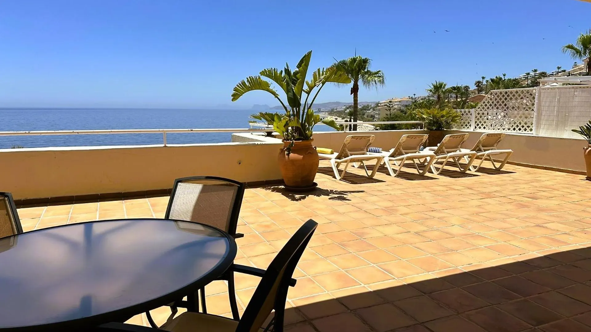 Apartments Bermuda Beach Estepona 0*,